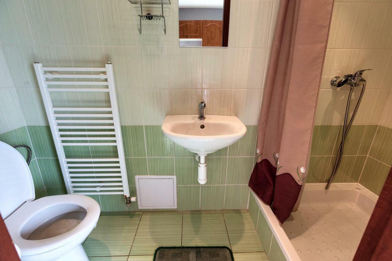 Готель Apartmanovy Dom Red Подгайська Екстер'єр фото