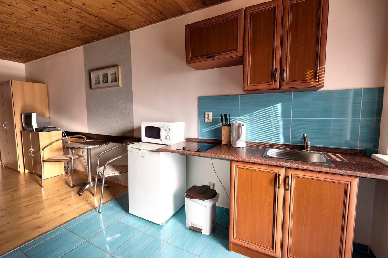 Готель Apartmanovy Dom Red Подгайська Екстер'єр фото