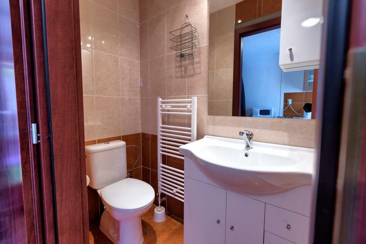 Готель Apartmanovy Dom Red Подгайська Екстер'єр фото